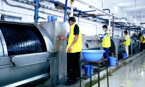 أحدث حلول الشركة حول عوامل محايدة صديقة للبيئة لإزالة بقايا الأكسدة في غسيل الجينز